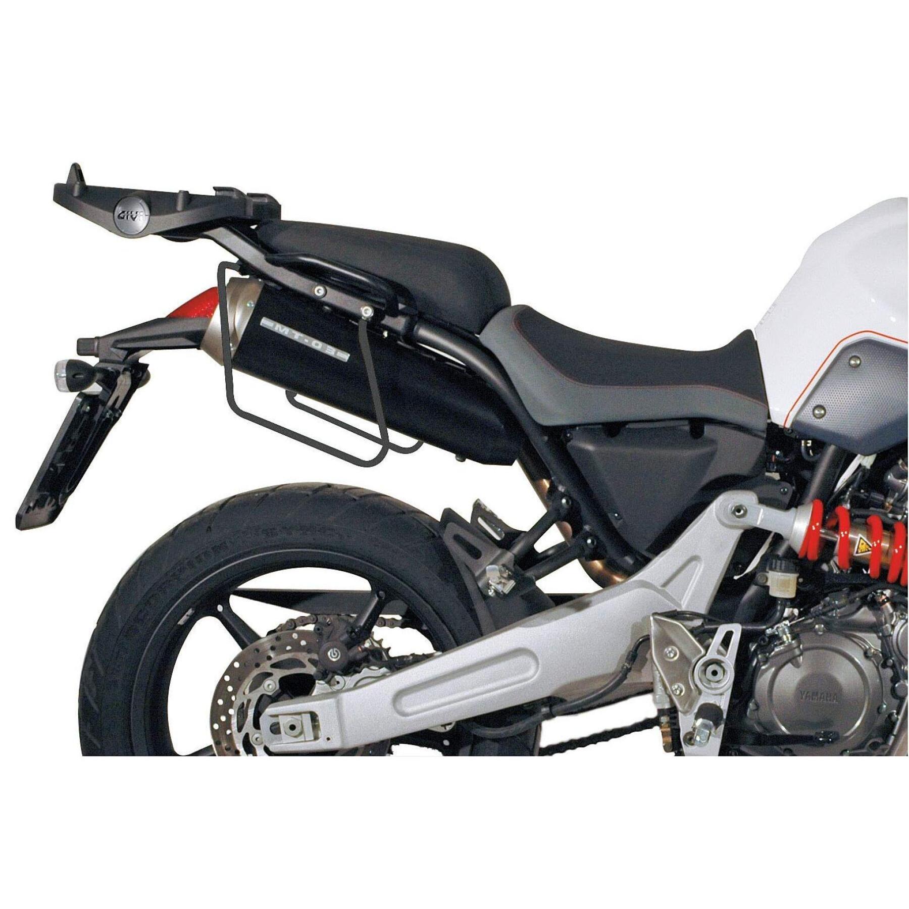 dystanse do sakw motocyklowych Givi Easylock Yamaha MT-09 Tracer (15 à 17)